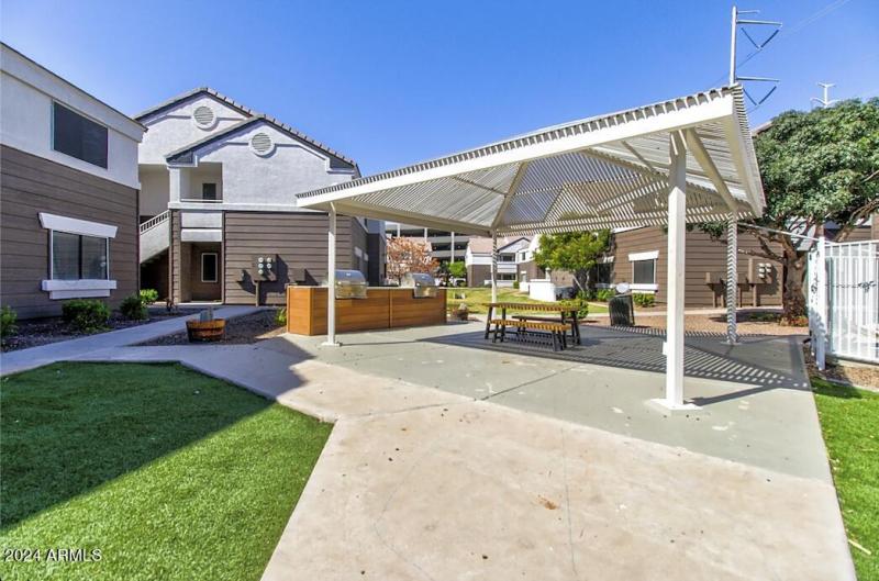 Screen Shot 2024-02-07 at 9.22.18 AM