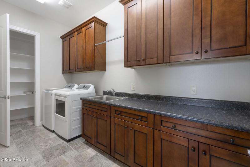 18-web-or-mls-Qp-5212