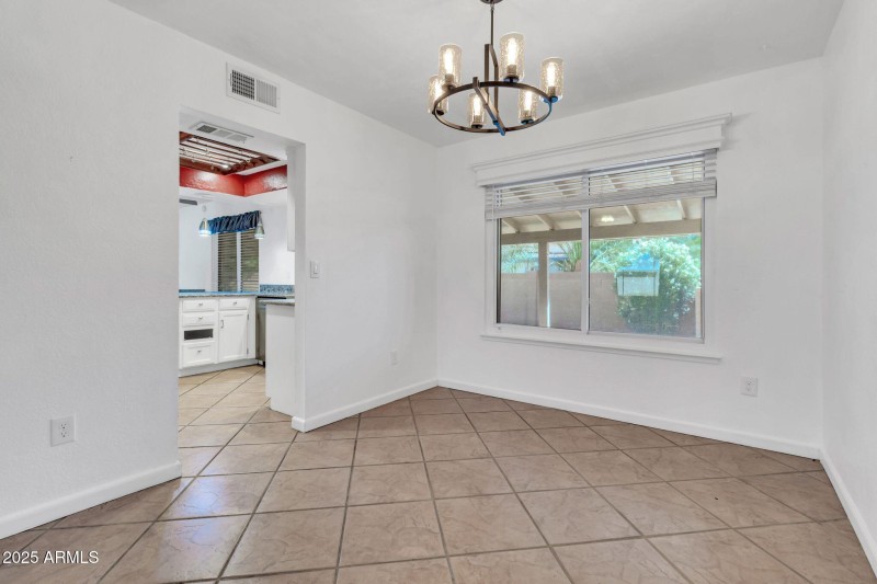 3017 E Gable Ave-11