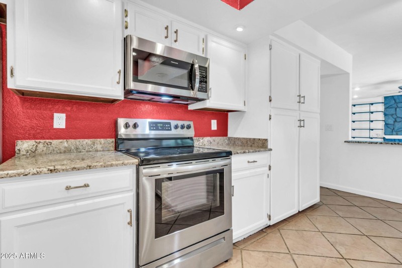 3017 E Gable Ave-17