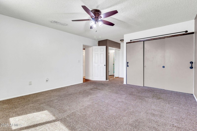 3017 E Gable Ave-26