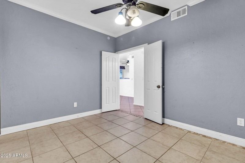 3017 E Gable Ave-30