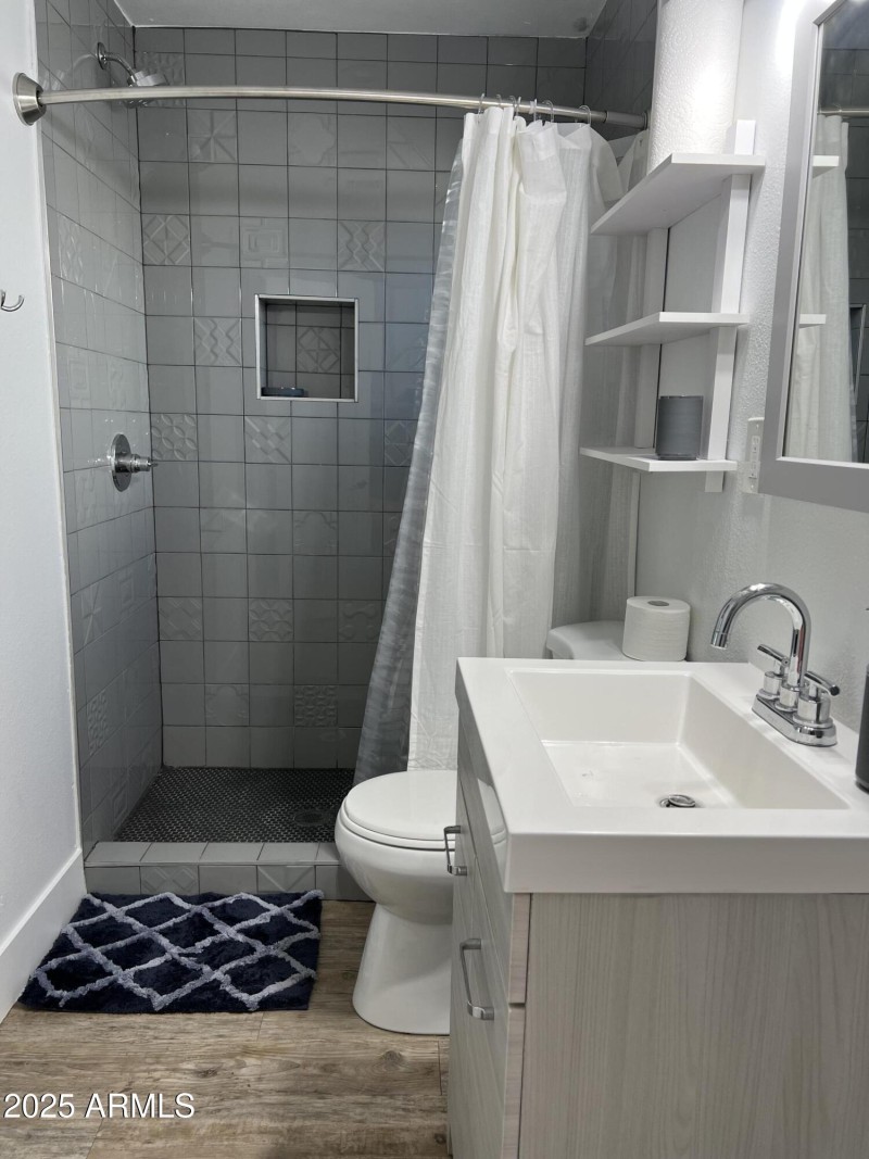 Guest House Bathroom