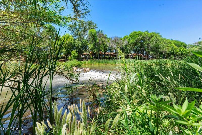 20-Community Creek-2