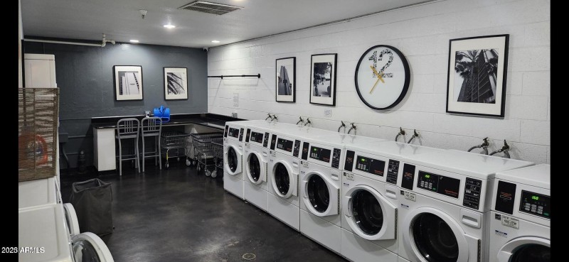 Laundry 01