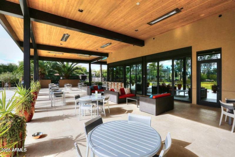 ESTATE CLUB PATIO OFF THE POOL