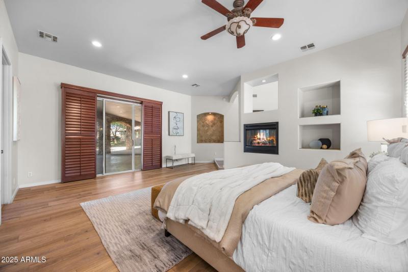 23-web-or-mls-8822-n-172nd-dr