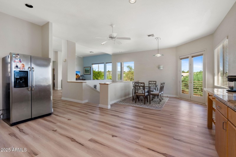 9-web-or-mls-15660-e-tepee-dr