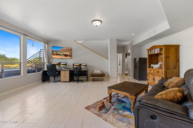 25-web-or-mls-15660-e-tepee-dr