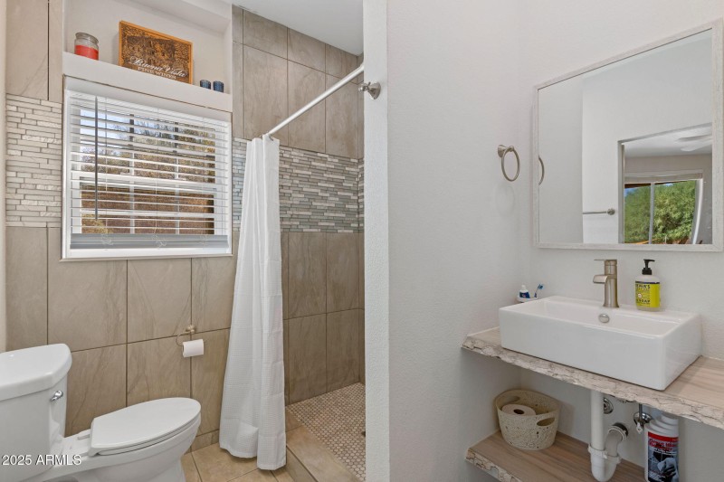 32-web-or-mls-15660-e-tepee-dr