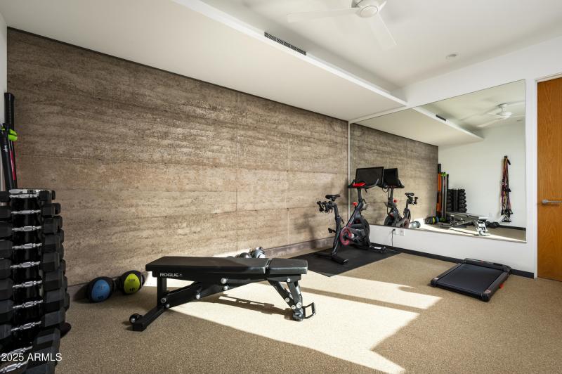 Gym/5th Bedroom