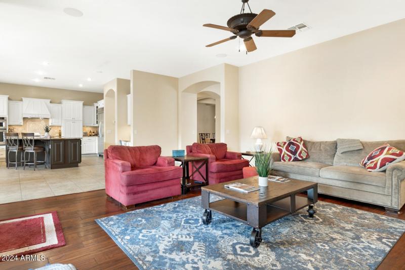 3291 E Cherrywood Pl Chandler - 305