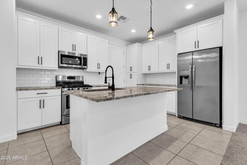 4077 S Sabrina Dr-15