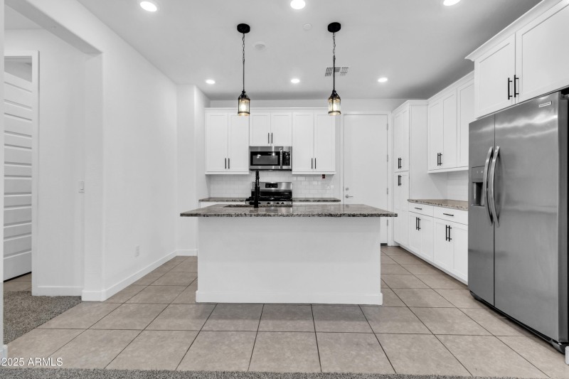 4077 S Sabrina Dr-16