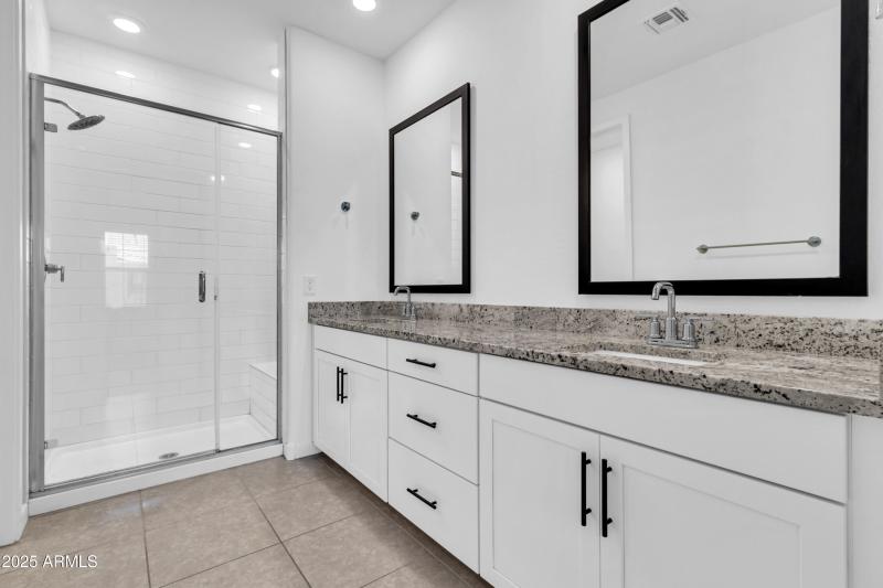 4077 S Sabrina Dr-17