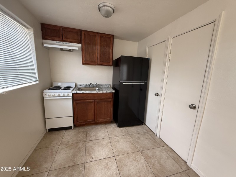 Vacant Unit 4 Studio Kitchen