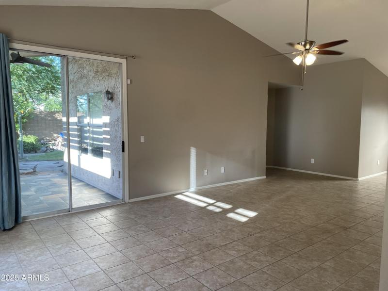 20250930_234340148_iOS_13