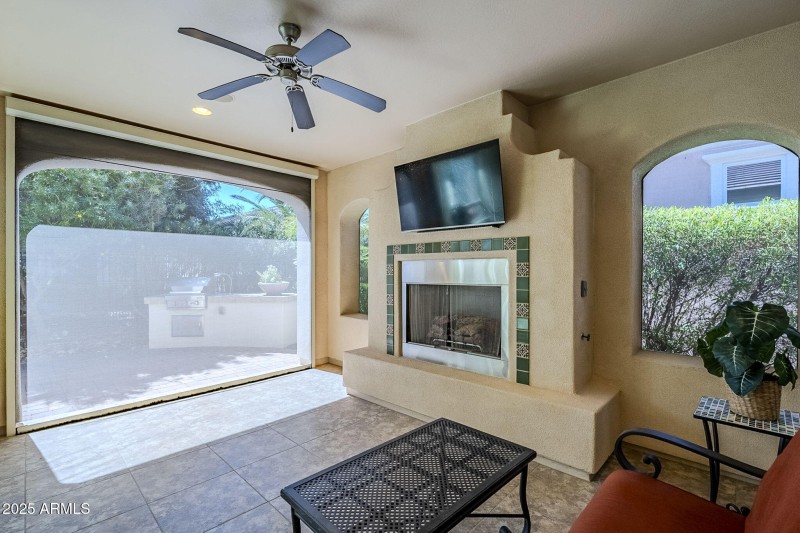 Patio with custom sun screen