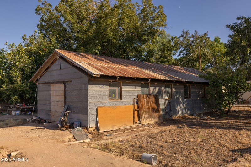 Barn