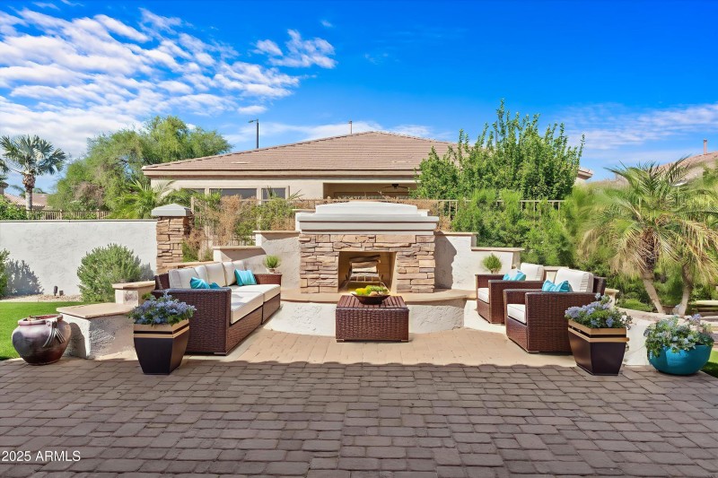 46-DSC06921 - Outdoor - Standard - 2