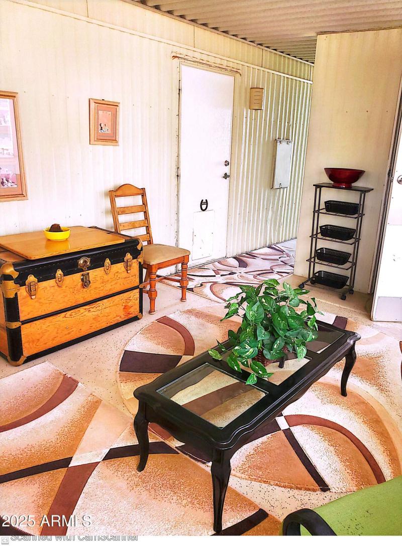 #150 screened in porch 2 pic(1)