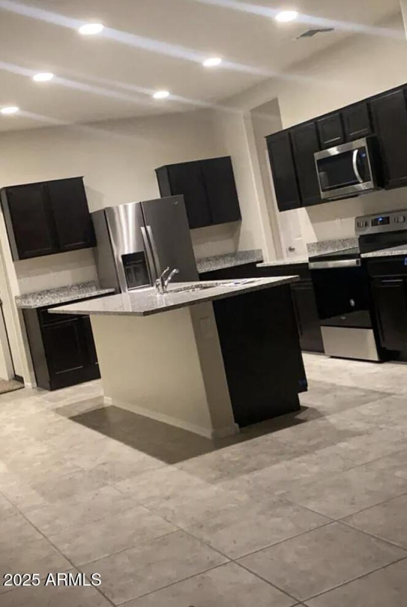 Screenshot 2025-01-27 at 22.05.44