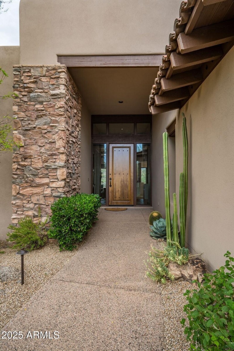 003_Front Entry