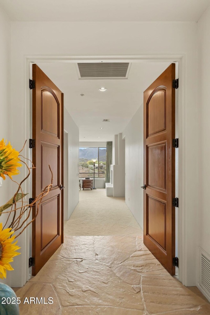 013_Primary Suite Entrance