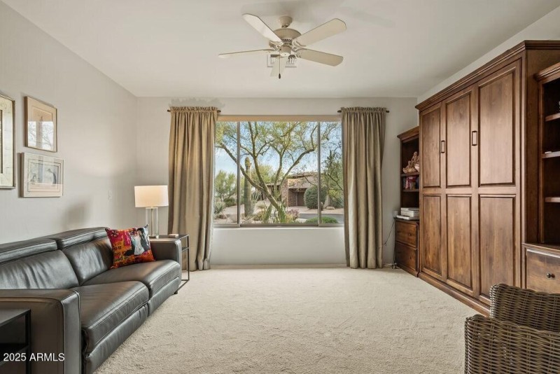 022_Spacious Ensuite
