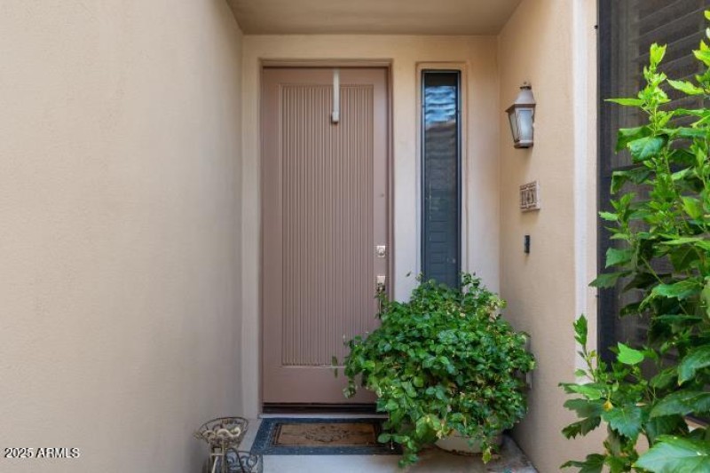 7445 E Eagle Crest 1143