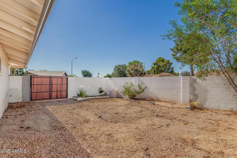 RV Gate #2-Side Yard-Additional Parking