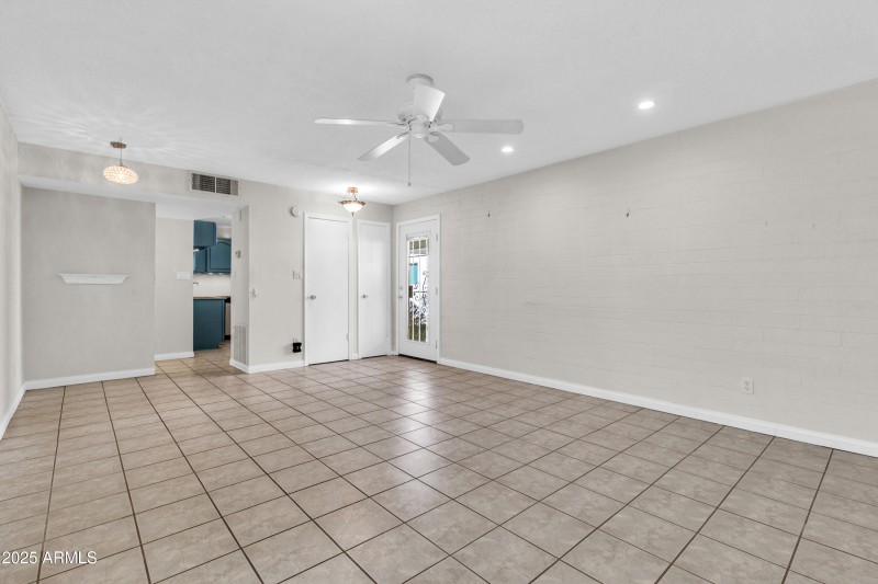 814 N 82nd St Unit G108-9