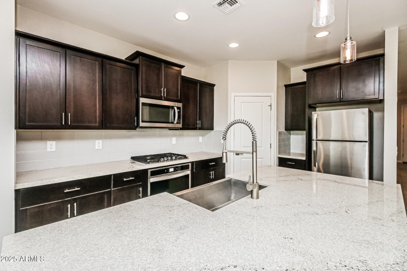 008-photo-kitchen-14849864