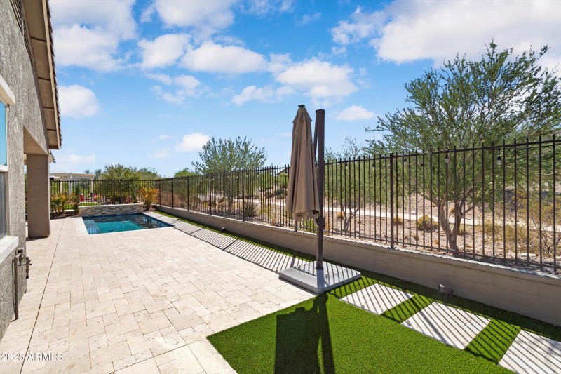 Turf/Travertine/POOL/Views