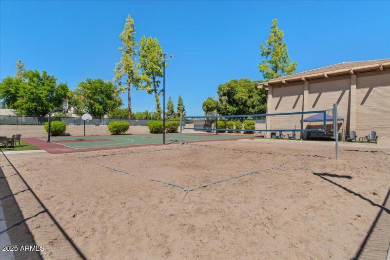 39-Community beach volleyball