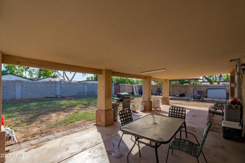 28-Large Covered Patio