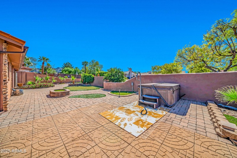 1448 E Royal Palm Rd-30