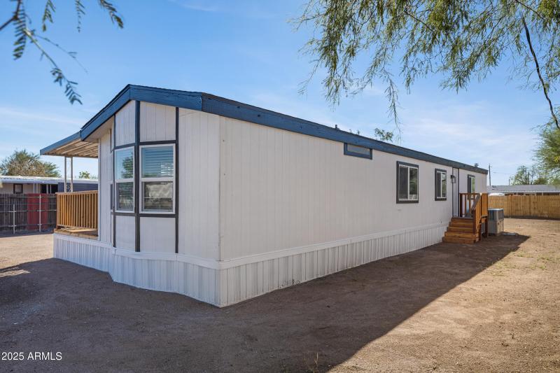 1644 N Desert View Dr-25