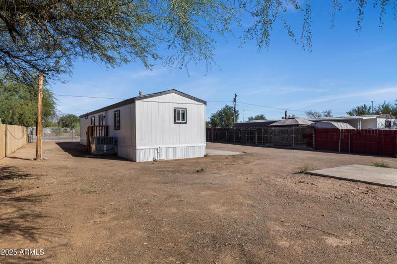 1644 N Desert View Dr-24