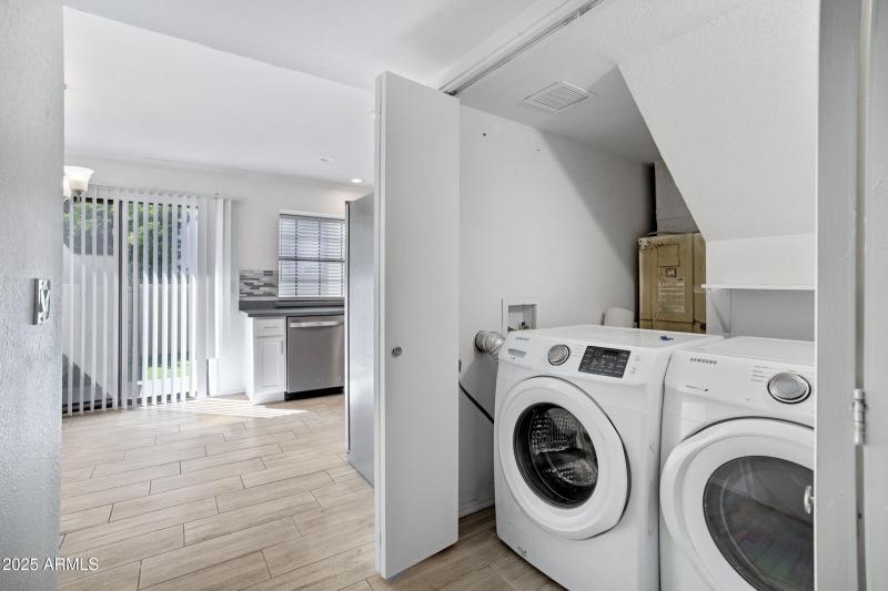 5704 E Aire Libre Ave Unit 1061-9