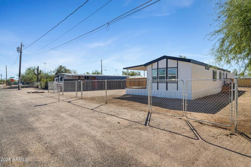 1644 N Desert View Dr-2