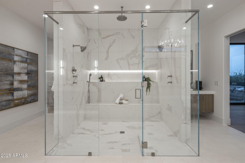 4-web-or-mls-D46A8243