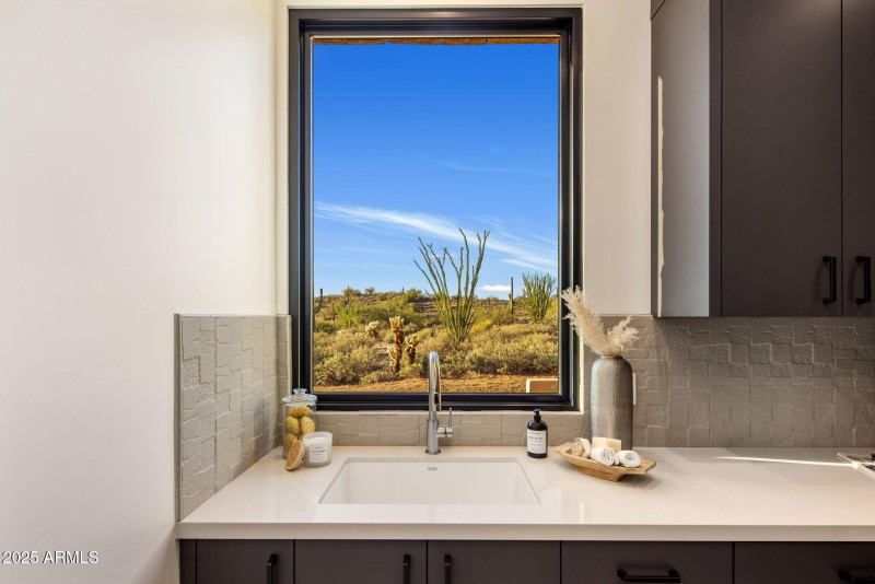 25-web-or-mls-D46A8782 copy