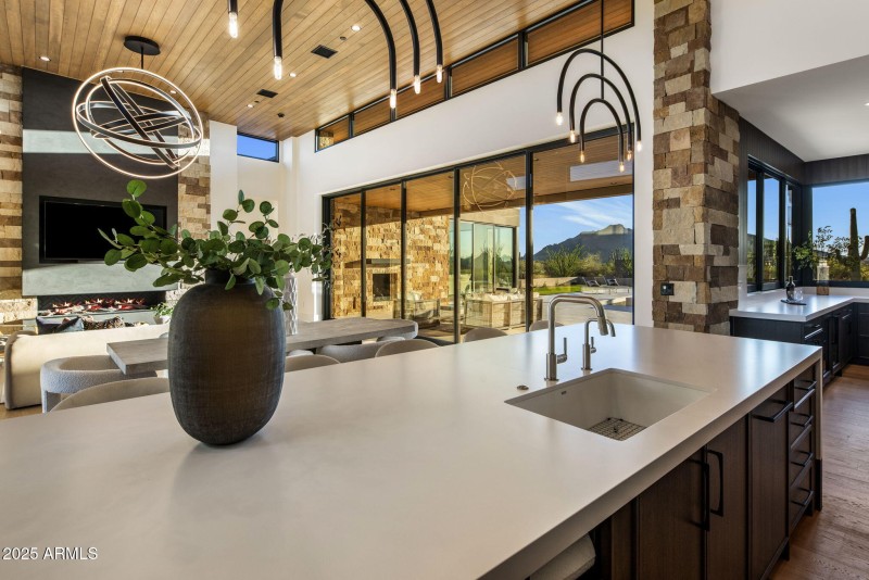 39-web-or-mls-D46A8871 copy