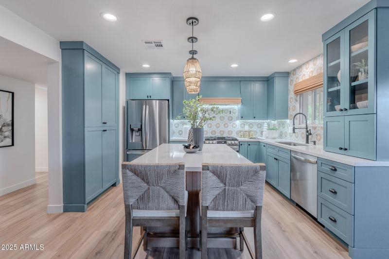 12-web-or-mls-Fairmont-12