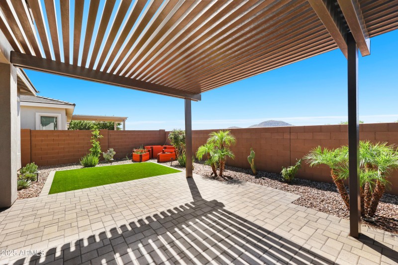 15-Covered Patio