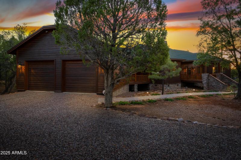 1600SVineMapleLn-ShowLow-AZ-Twilights-2