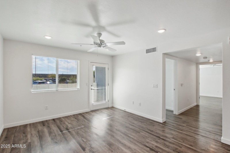 12945 W Greenway Rd h108-013