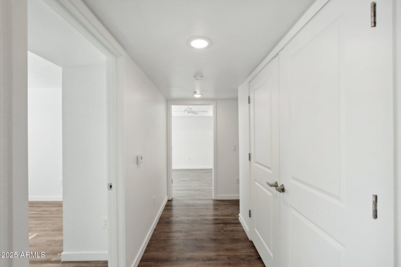 12945 W Greenway Rd h108-014