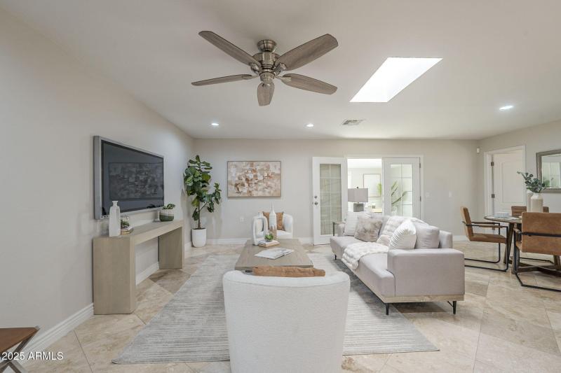 12-web-or-mls-Shiprock-12